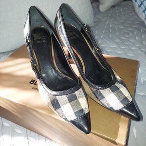 Burberry Check Pointed Toe Kitten Pump Sz. US10